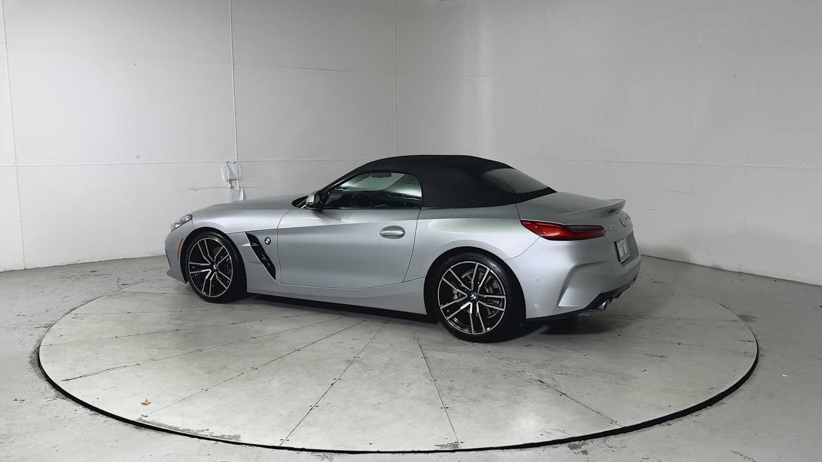 Thumbnail: 2021 BMW Z4 - 4