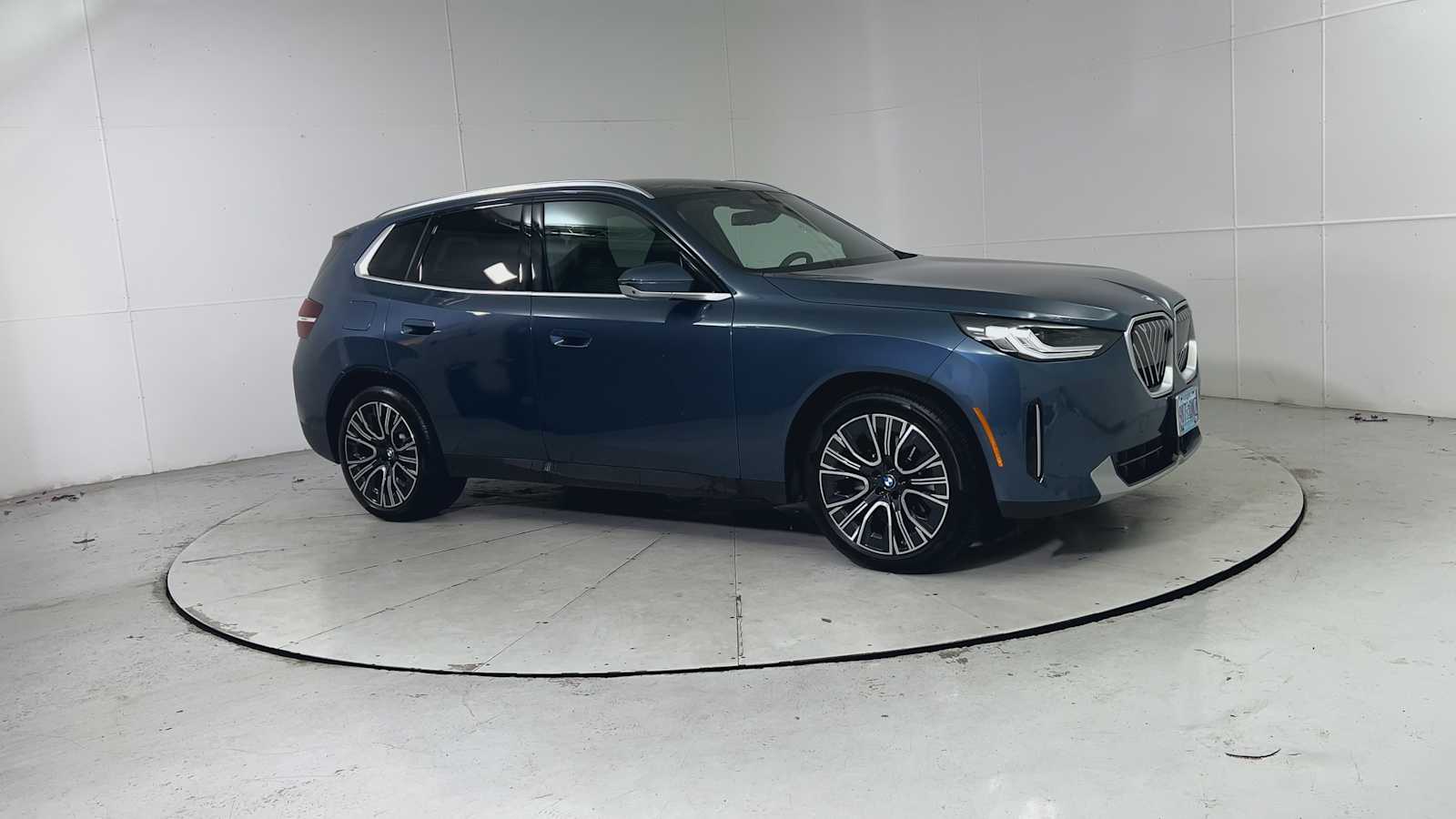 Thumbnail: 2025 BMW X3 - 8