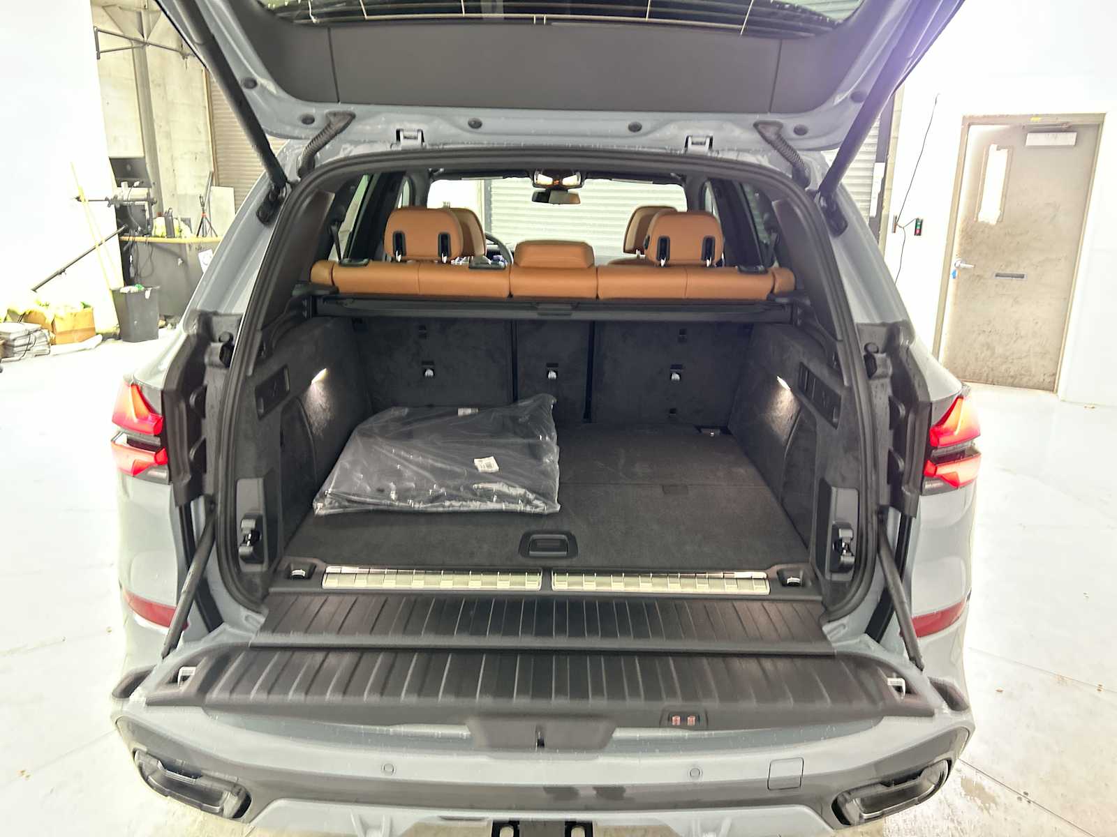 Thumbnail: 2026 BMW X5 - 21