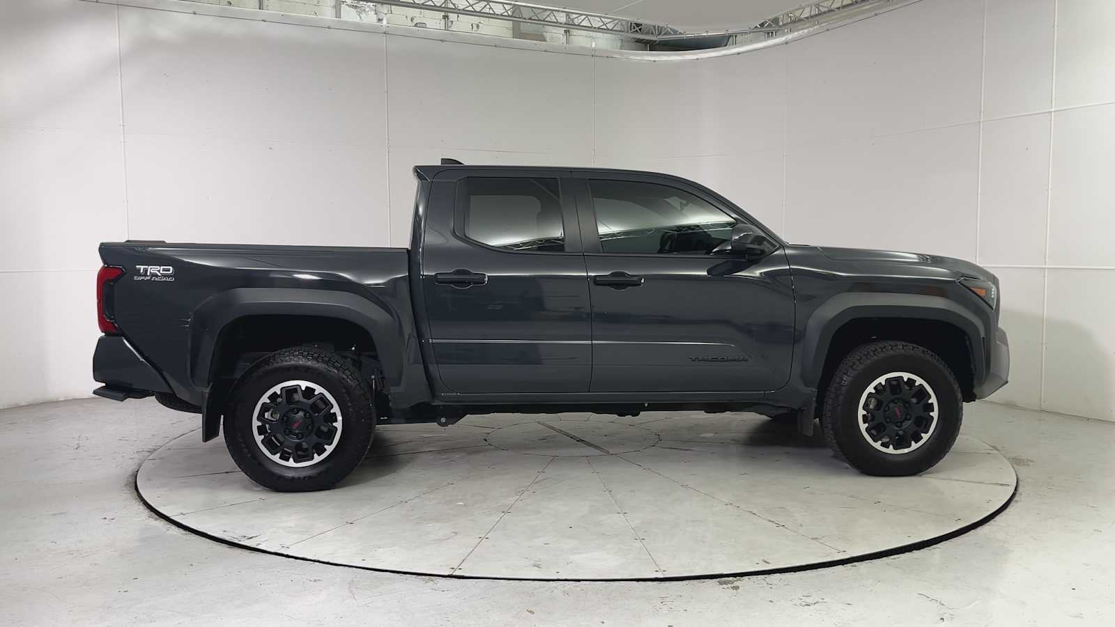 Thumbnail: 2024 Toyota Tacoma - 9