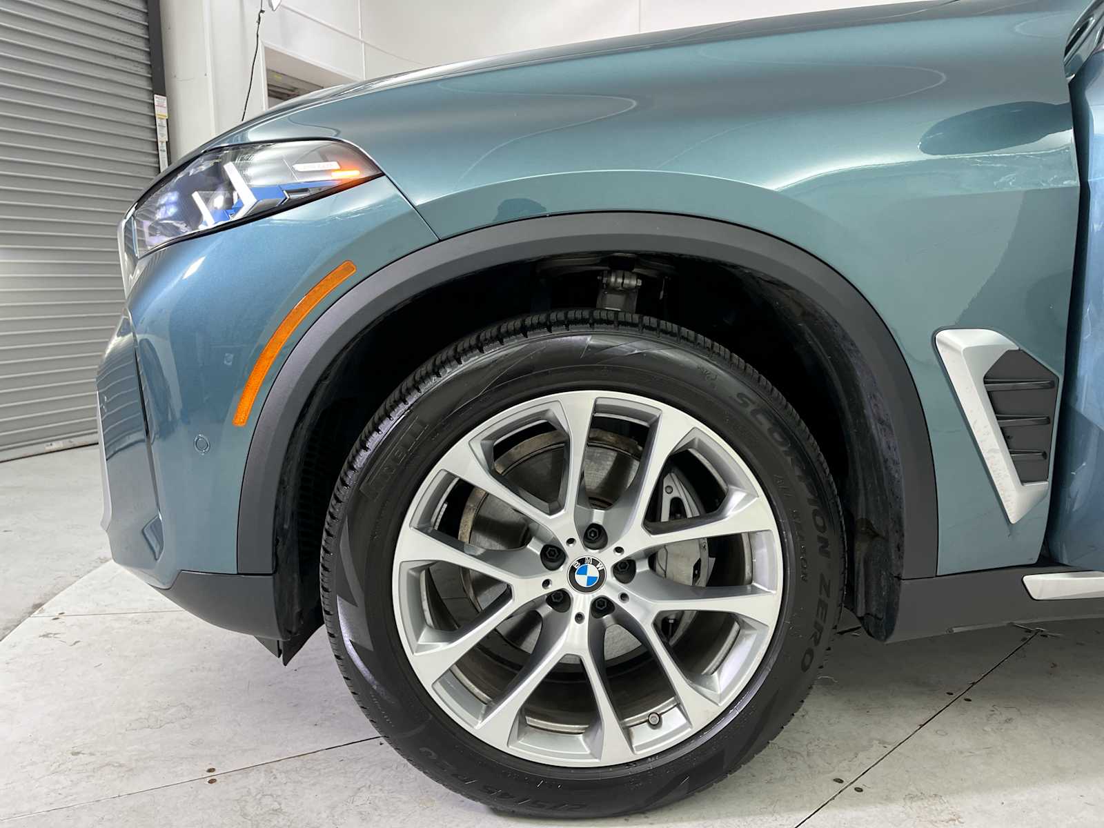 Thumbnail: 2026 BMW X5 - 24