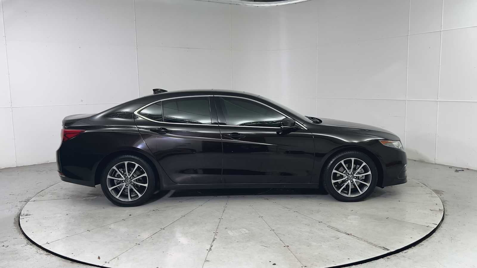 Thumbnail: 2016 Acura TLX - 9