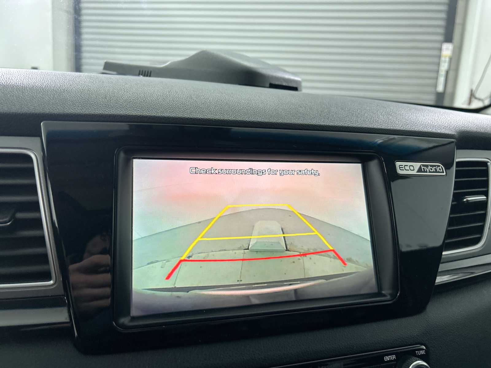 Thumbnail: 2017 Kia Niro - 24