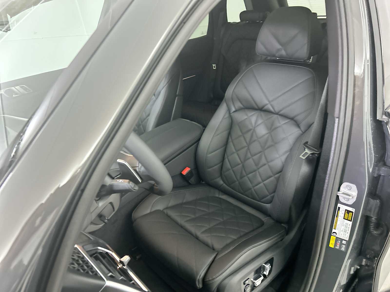 Thumbnail: 2026 BMW X5 - 13