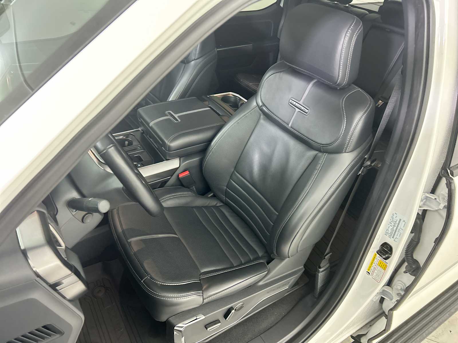 Thumbnail: 2023 Ford F-150 - 13