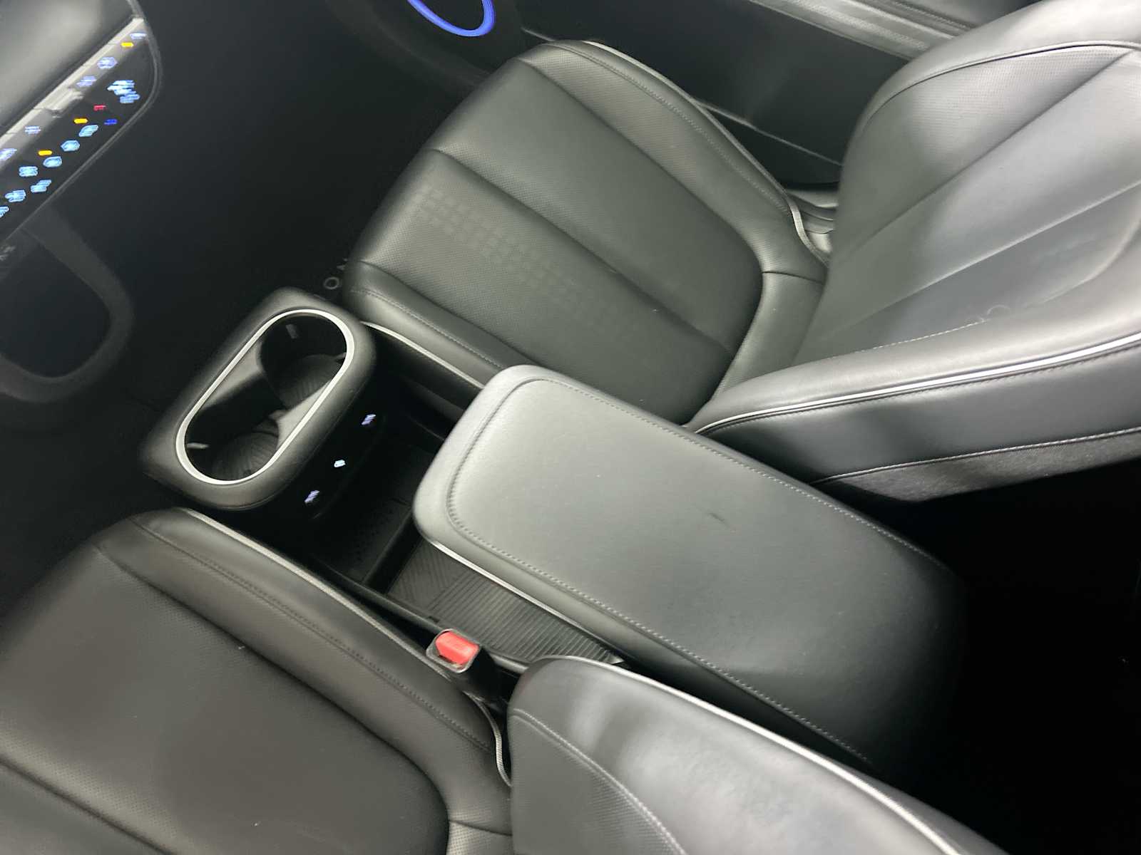 Thumbnail: 2022 Hyundai Ioniq 5 - 22