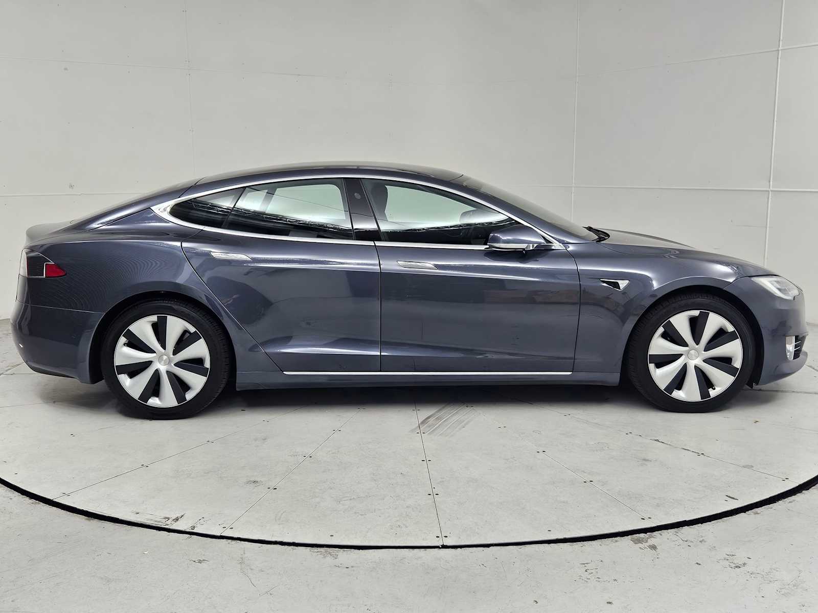 Thumbnail: 2020 Tesla Model S - 7