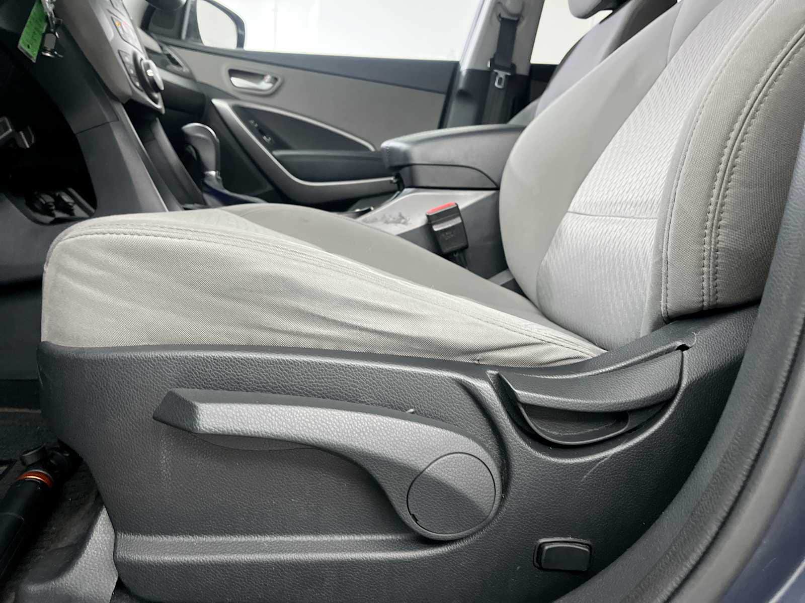 Thumbnail: 2015 Hyundai Santa Fe - 14