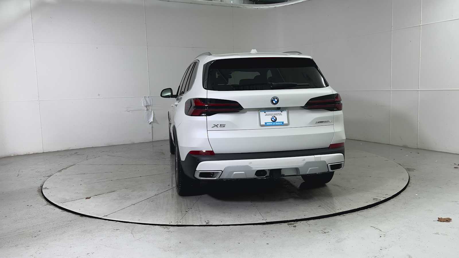 Thumbnail: 2026 BMW X5 - 3