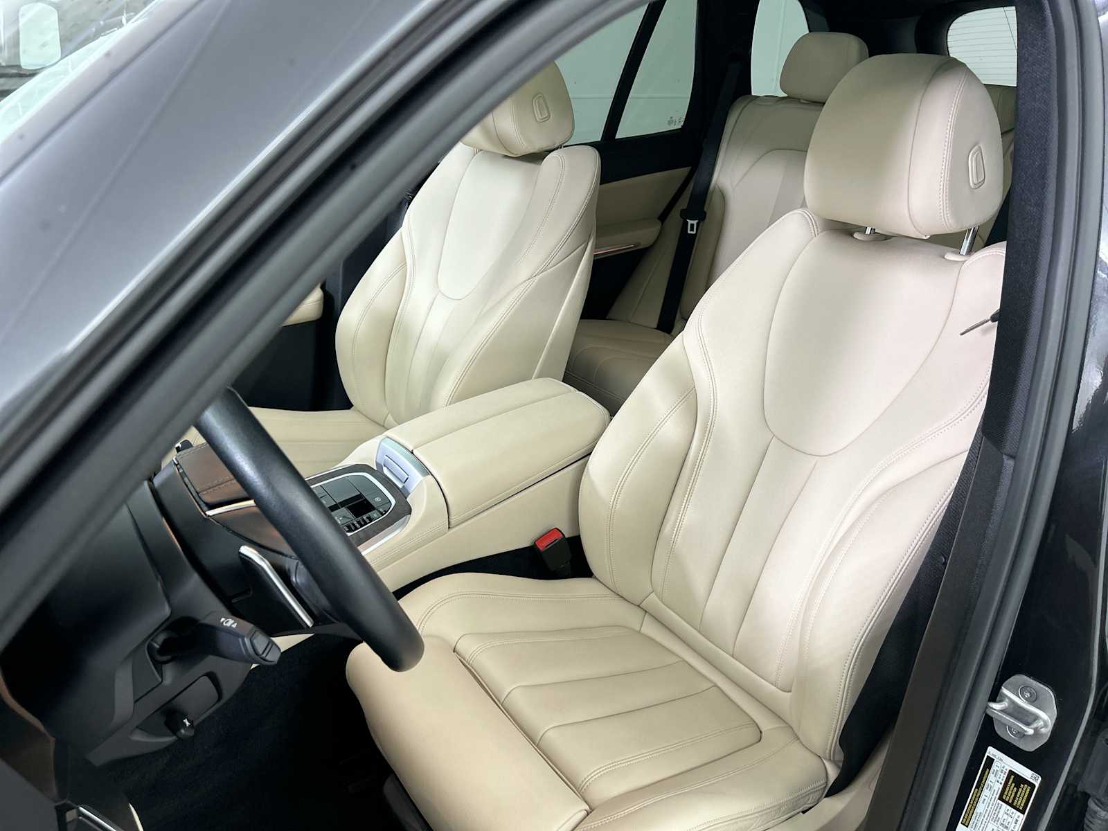 Thumbnail: 2022 BMW X5 - 13