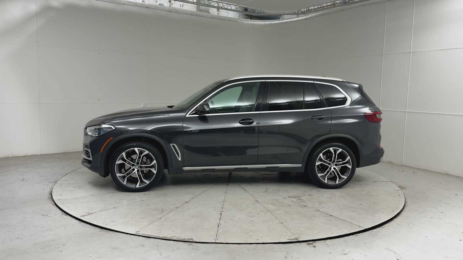 Thumbnail: 2023 BMW X5 - 4