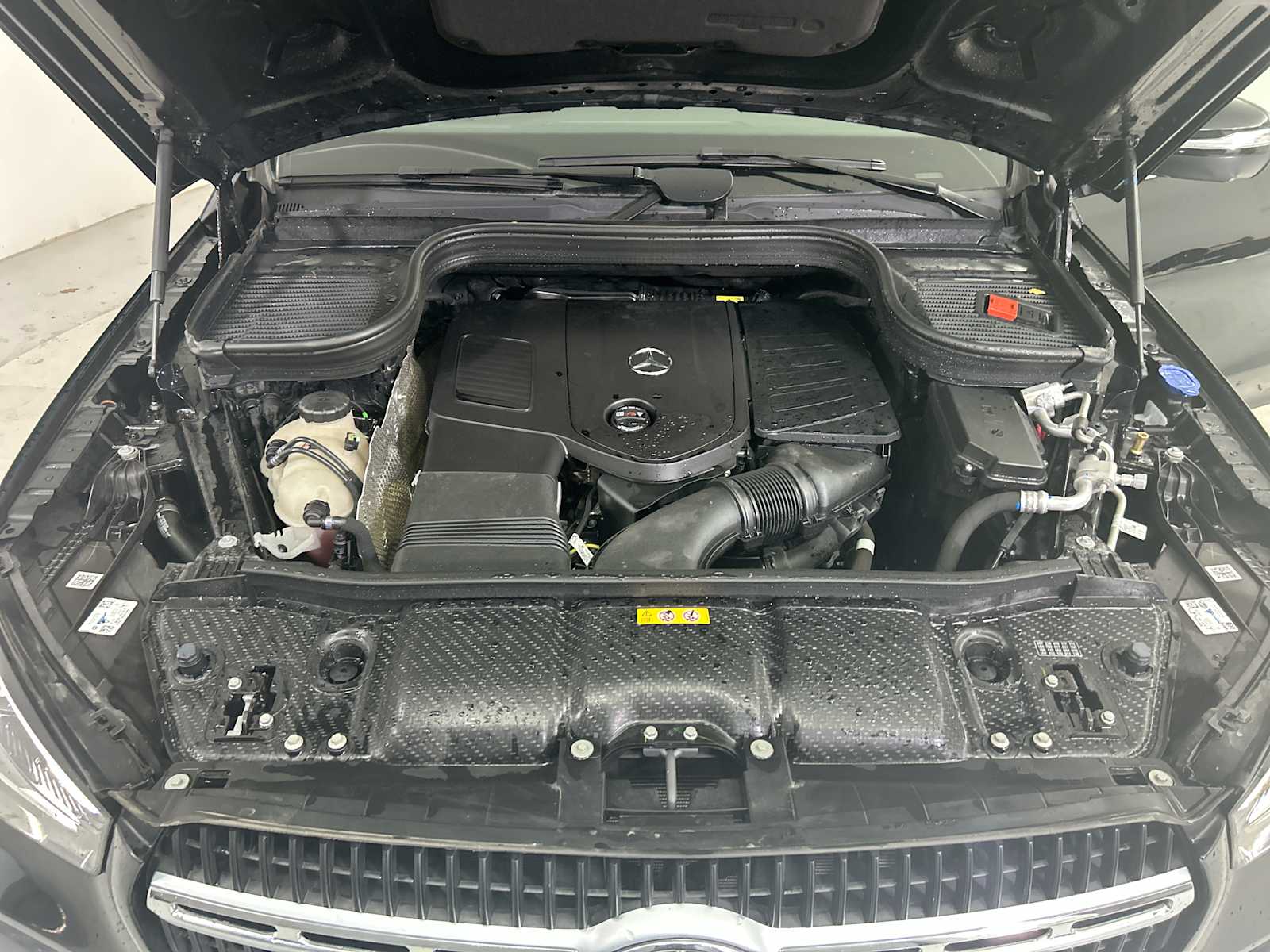 Thumbnail: 2025 Mercedes-Benz GLE - 18