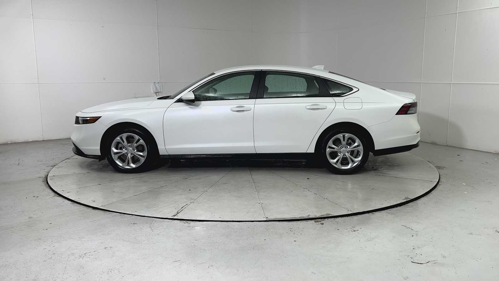 Thumbnail: 2023 Honda Accord - 6