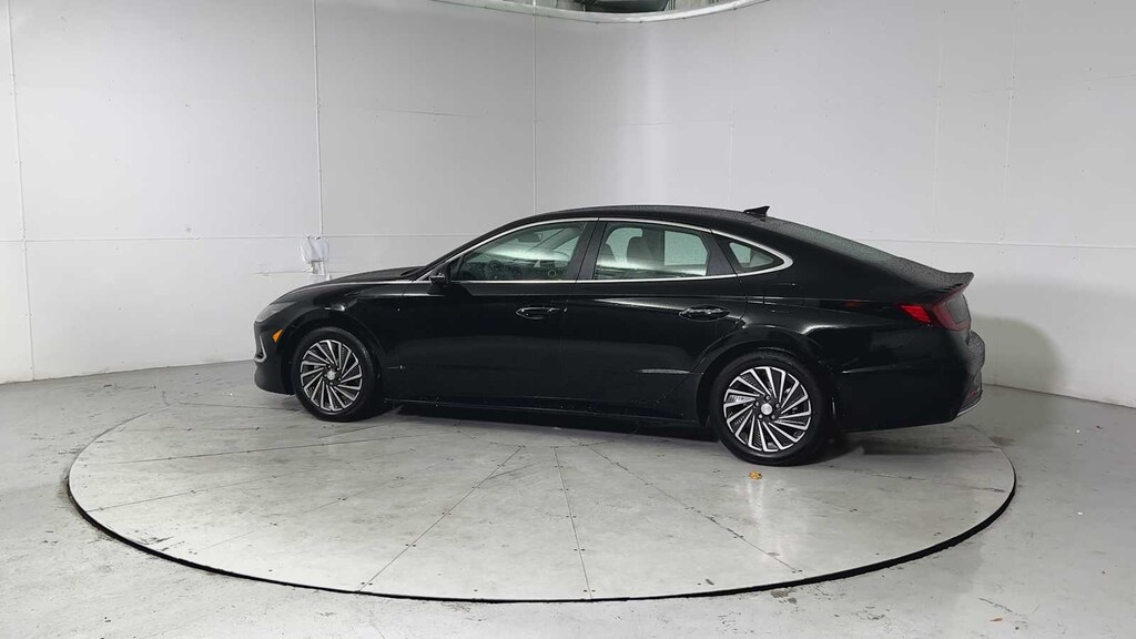 Used 2023 Hyundai Sonata Hybrid SEL Sedan