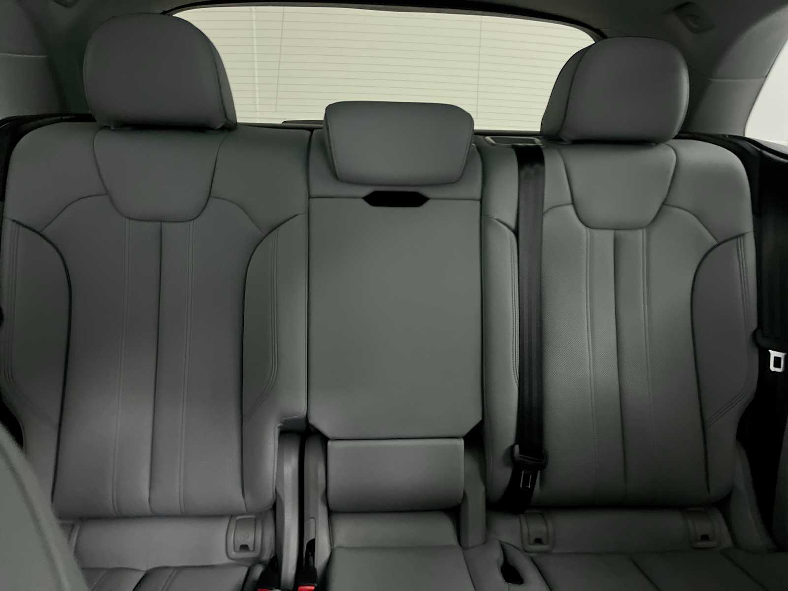 Thumbnail: 2023 Audi Q5 - 13