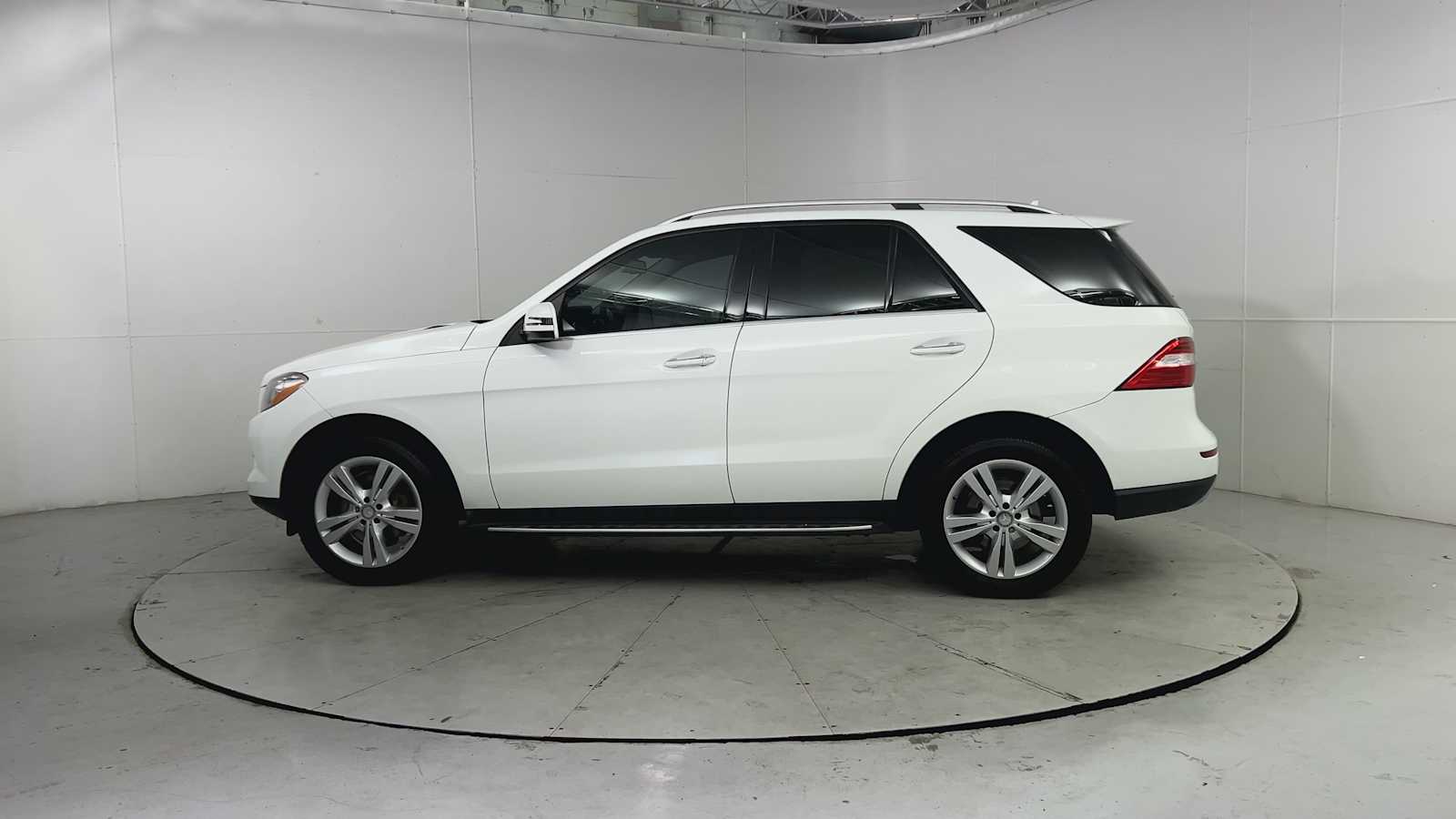 Thumbnail: 2015 Mercedes-Benz M-Class - 5