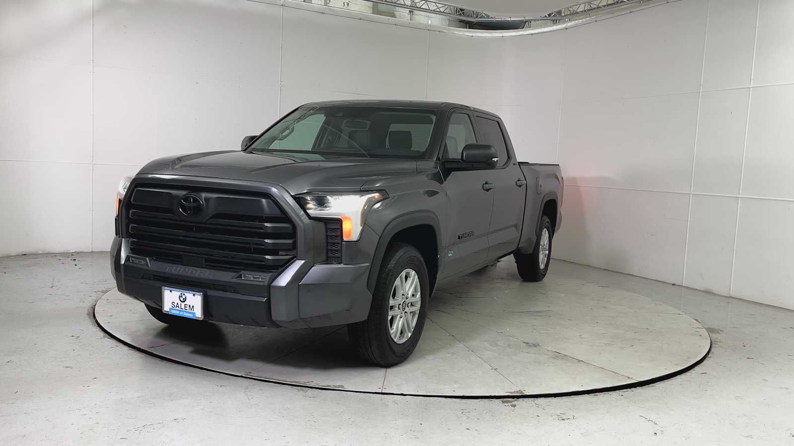 Thumbnail: 2023 Toyota Tundra - 6