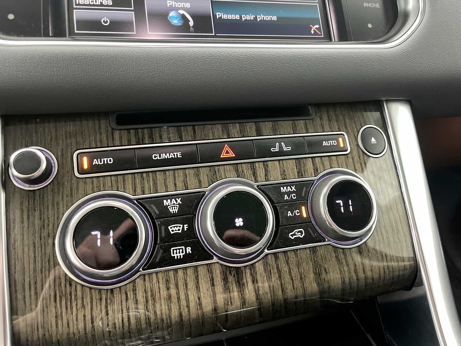 Thumbnail: 2015 Land Rover Range Rover Sport - 23