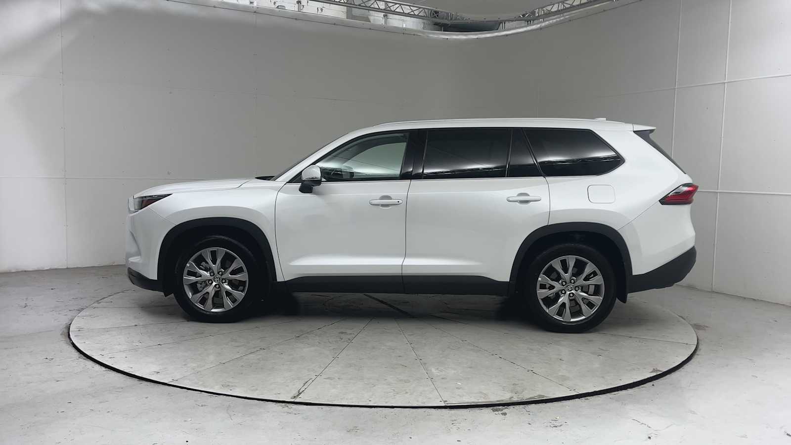 Thumbnail: 2024 Toyota Grand Highlander - 5