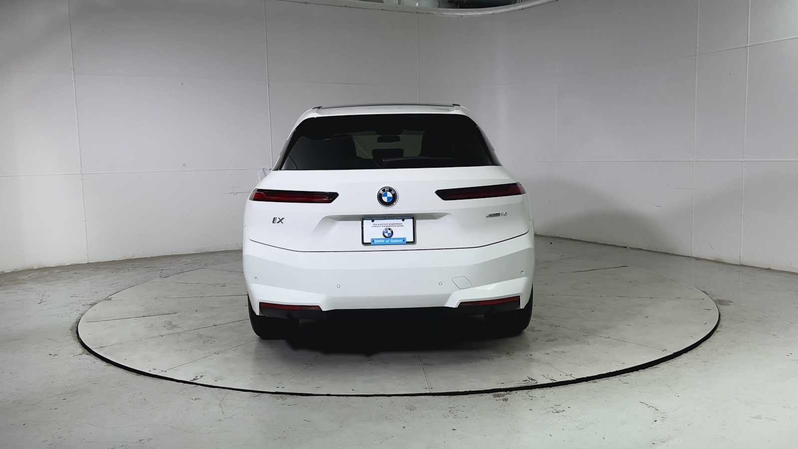 Thumbnail: 2026 BMW iX - 3