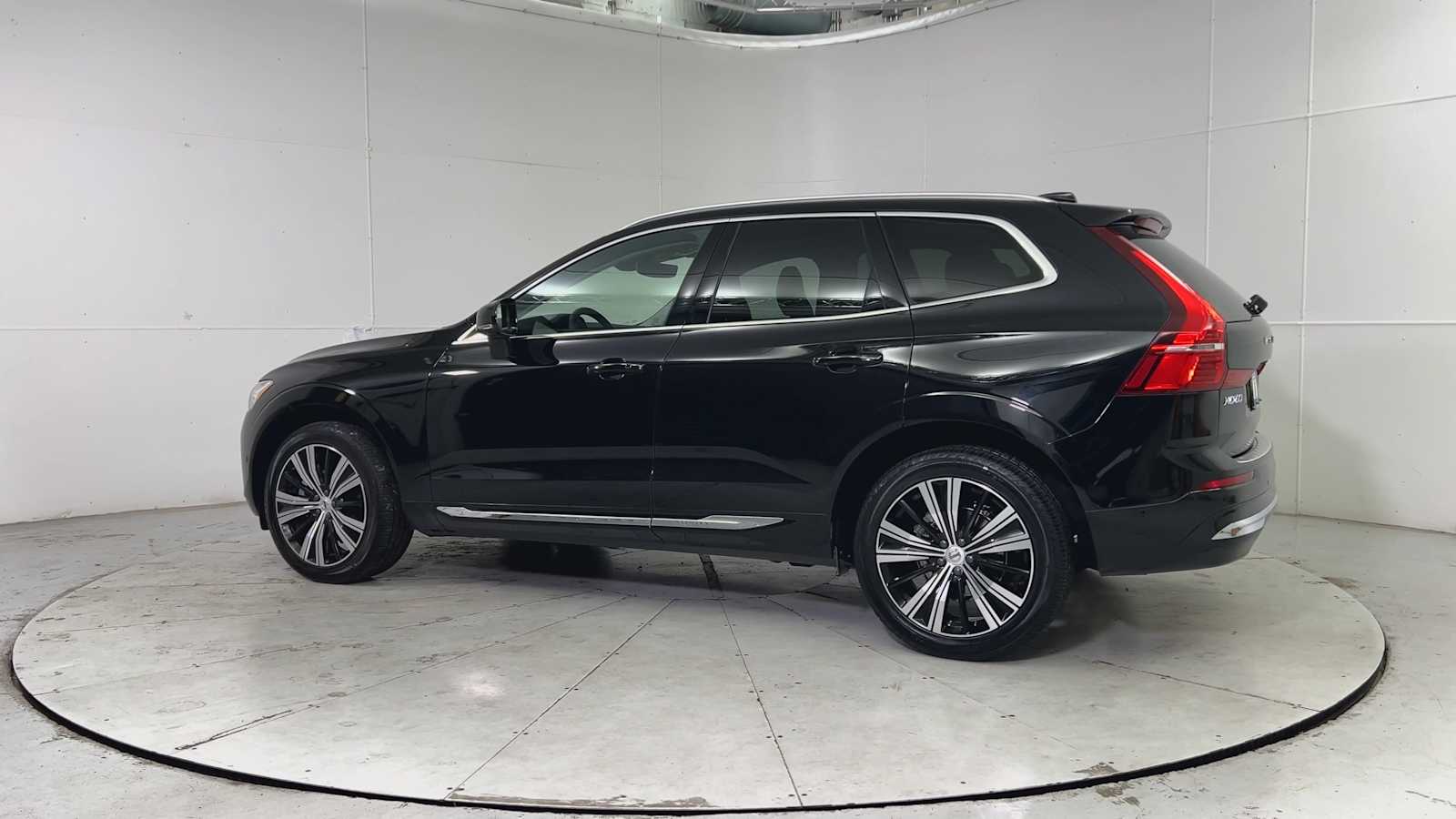 2023 Volvo XC60 Plus photo 4