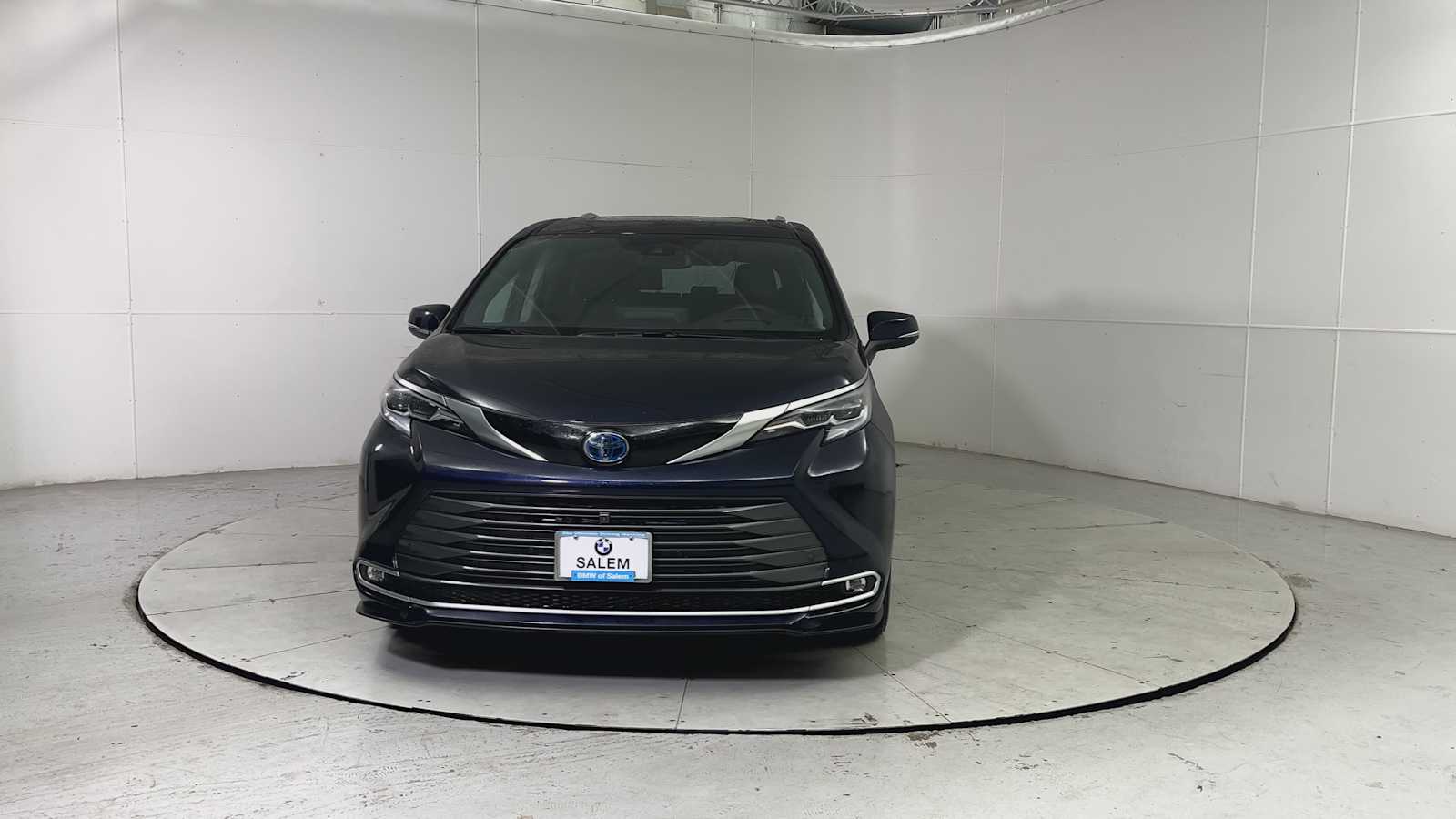 Thumbnail: 2023 Toyota Sienna - 7