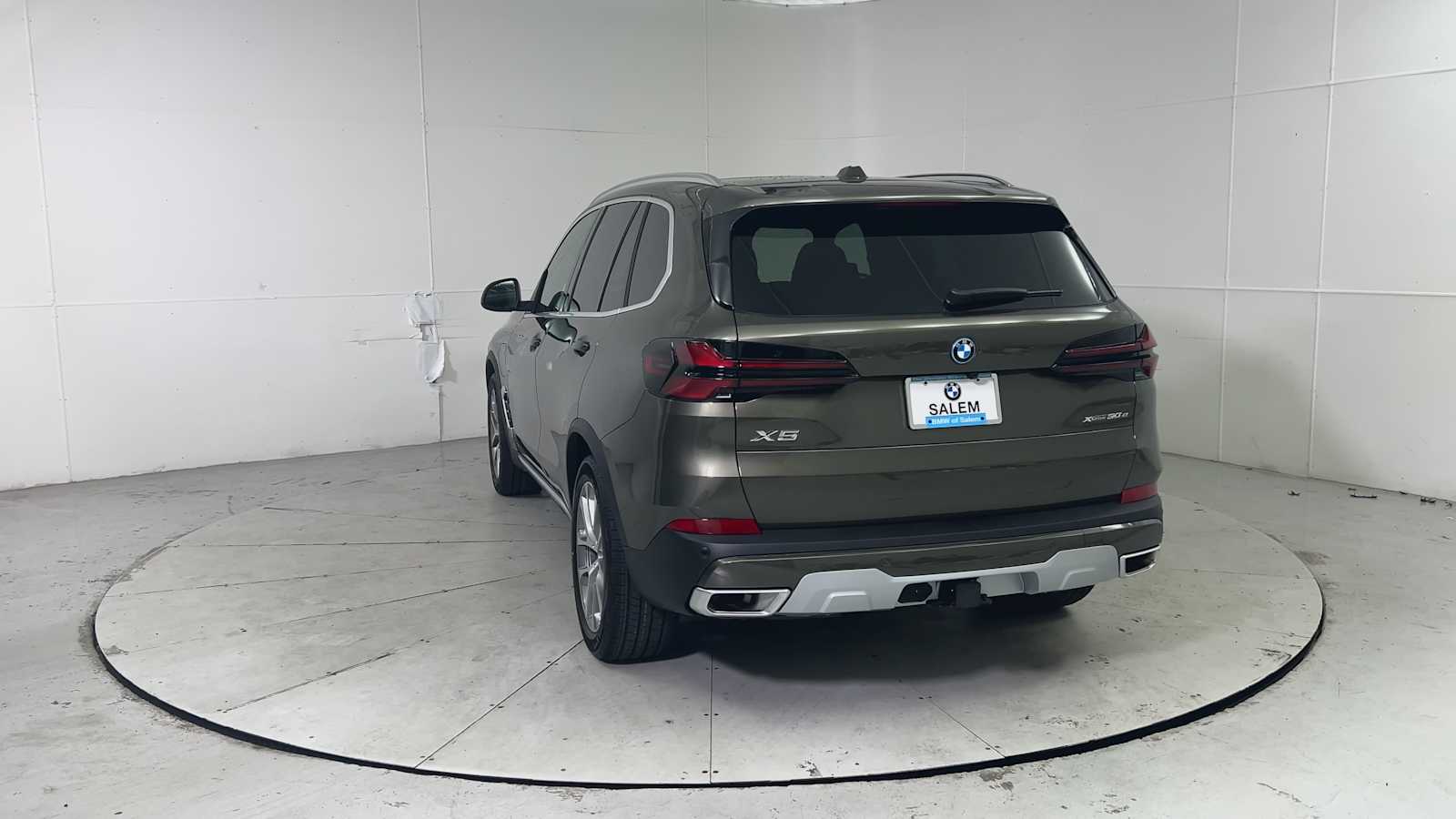 Thumbnail: 2026 BMW X5 - 3