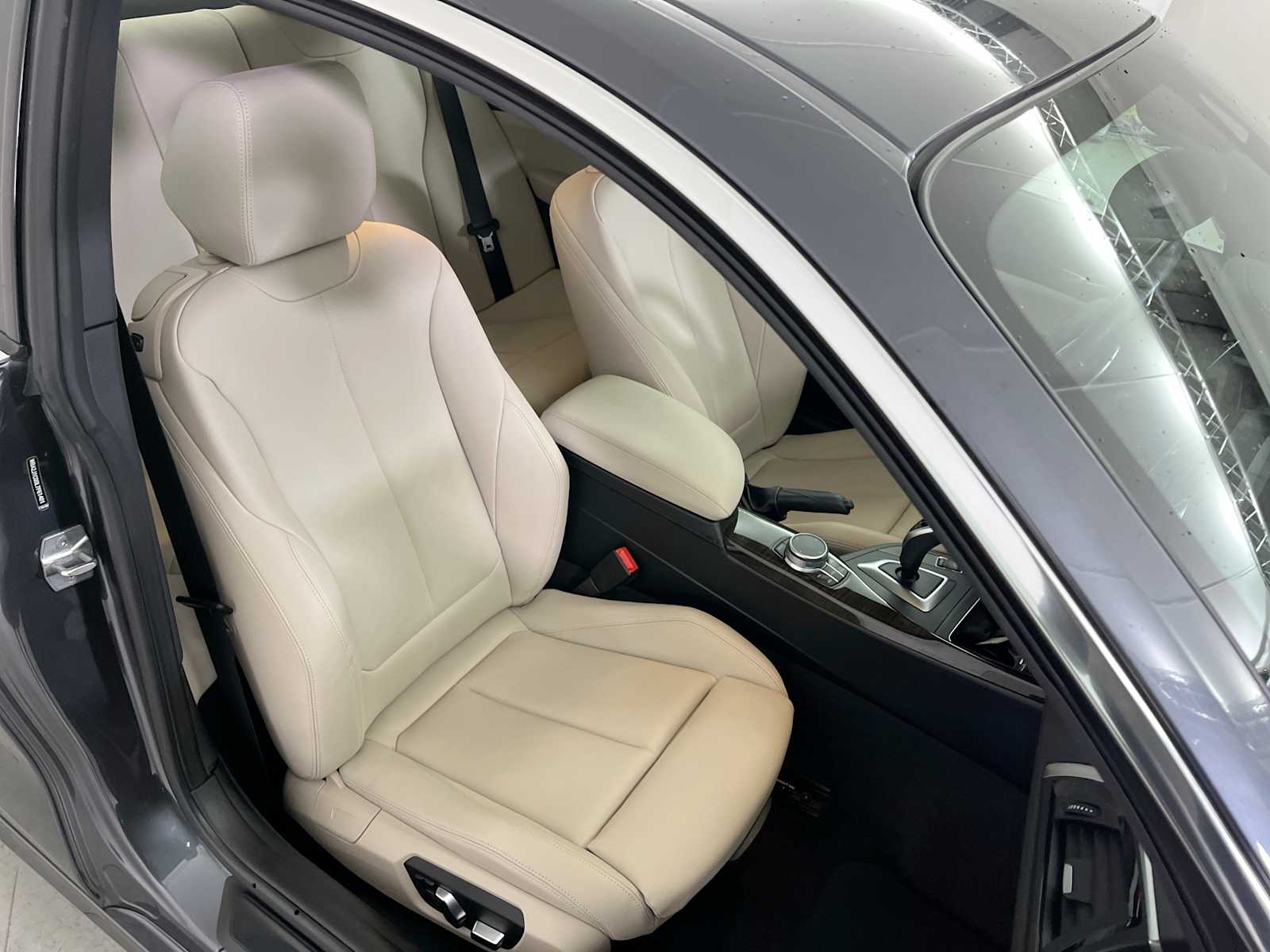 Thumbnail: 2020 BMW 2 Series - 32