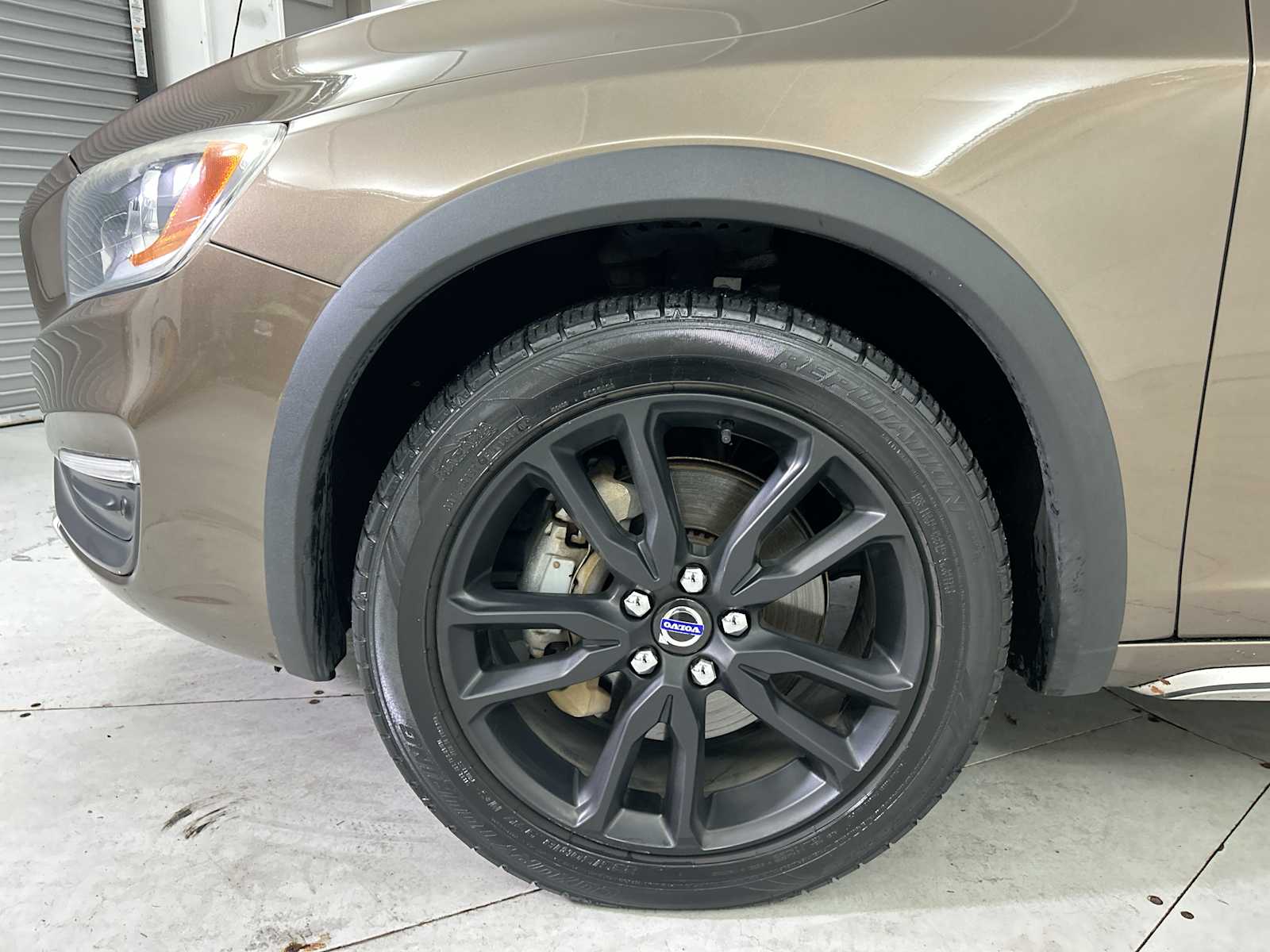 Thumbnail: 2015 Volvo S60 - 19