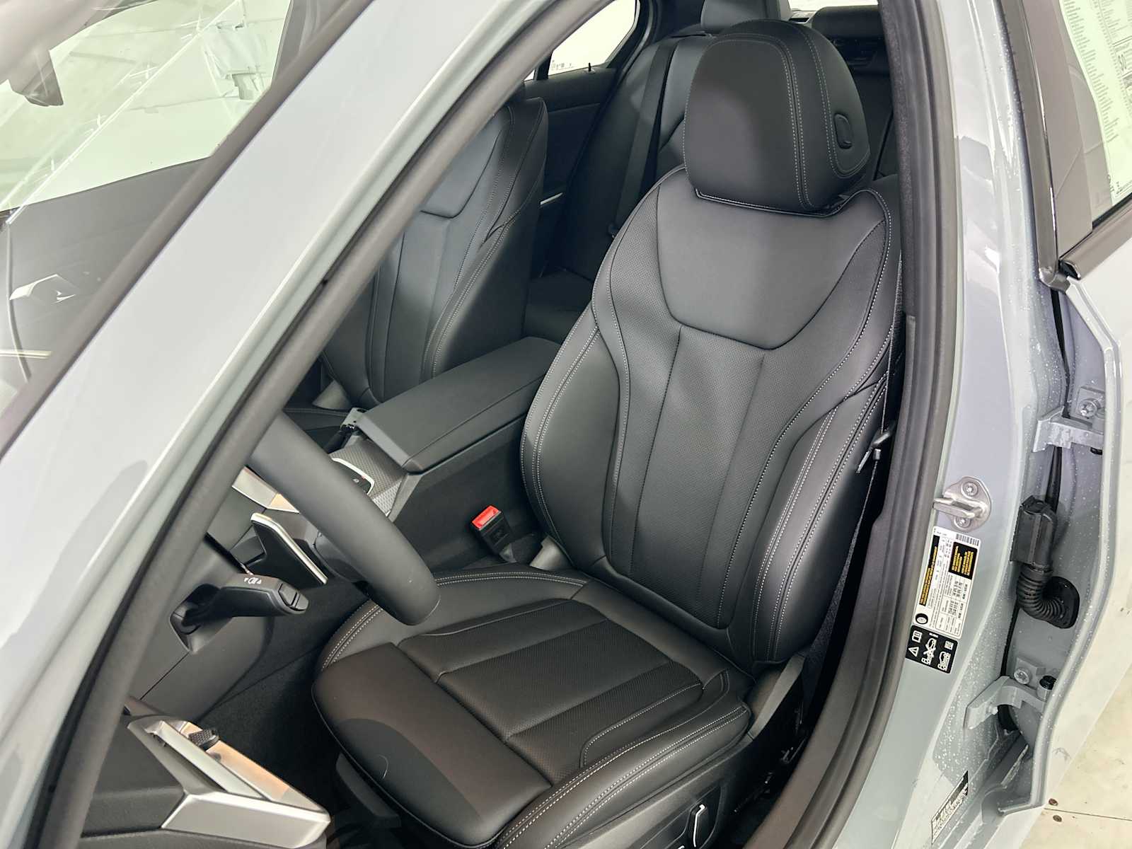 Thumbnail: 2026 BMW 3 Series - 13