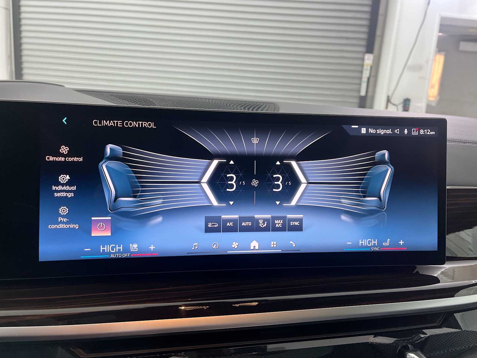 Thumbnail: 2026 BMW X5 - 17