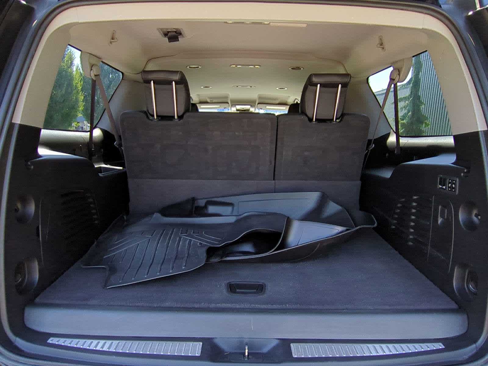 Thumbnail: 2017 GMC Yukon XL - 29