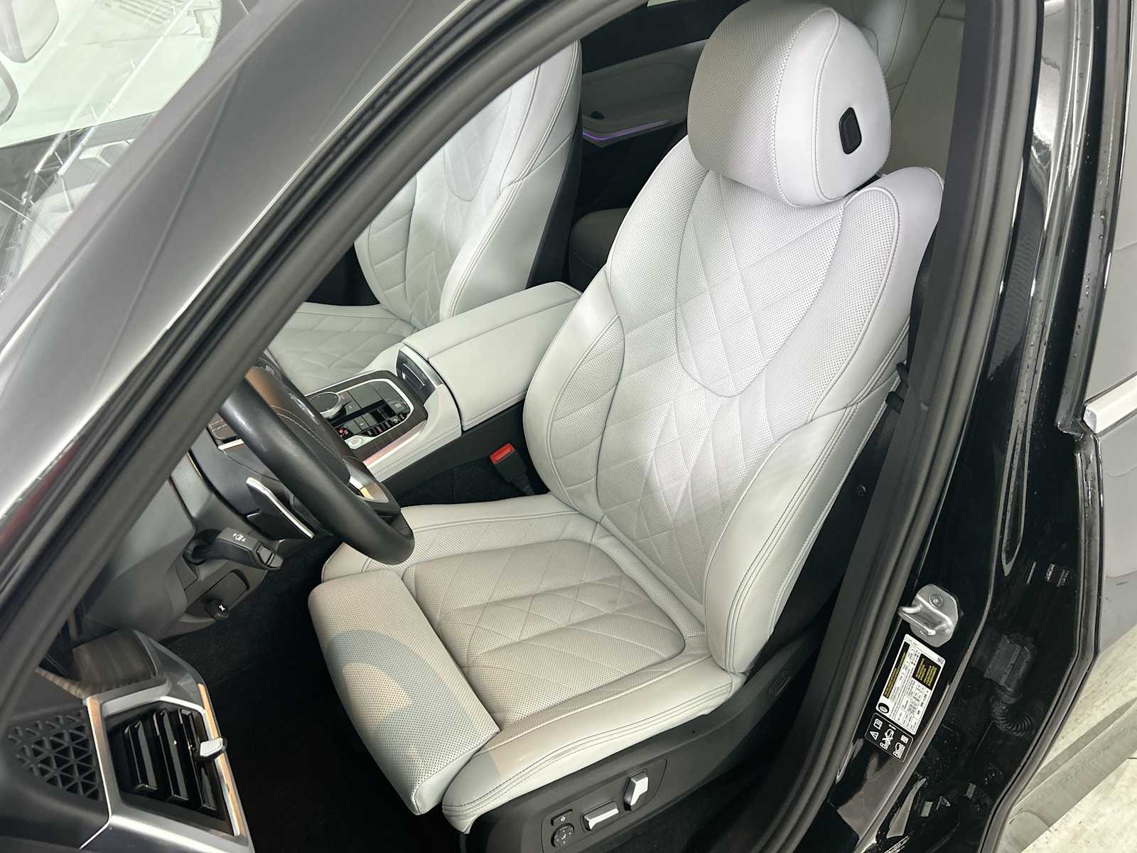 Thumbnail: 2024 BMW X5 - 13