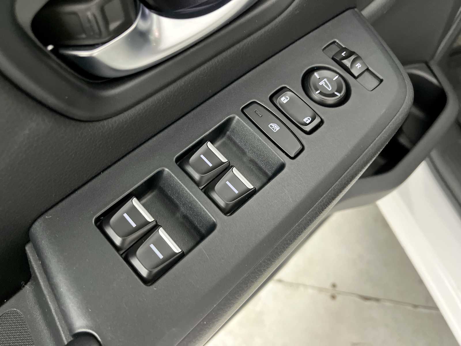 Thumbnail: 2023 Honda Pilot - 21