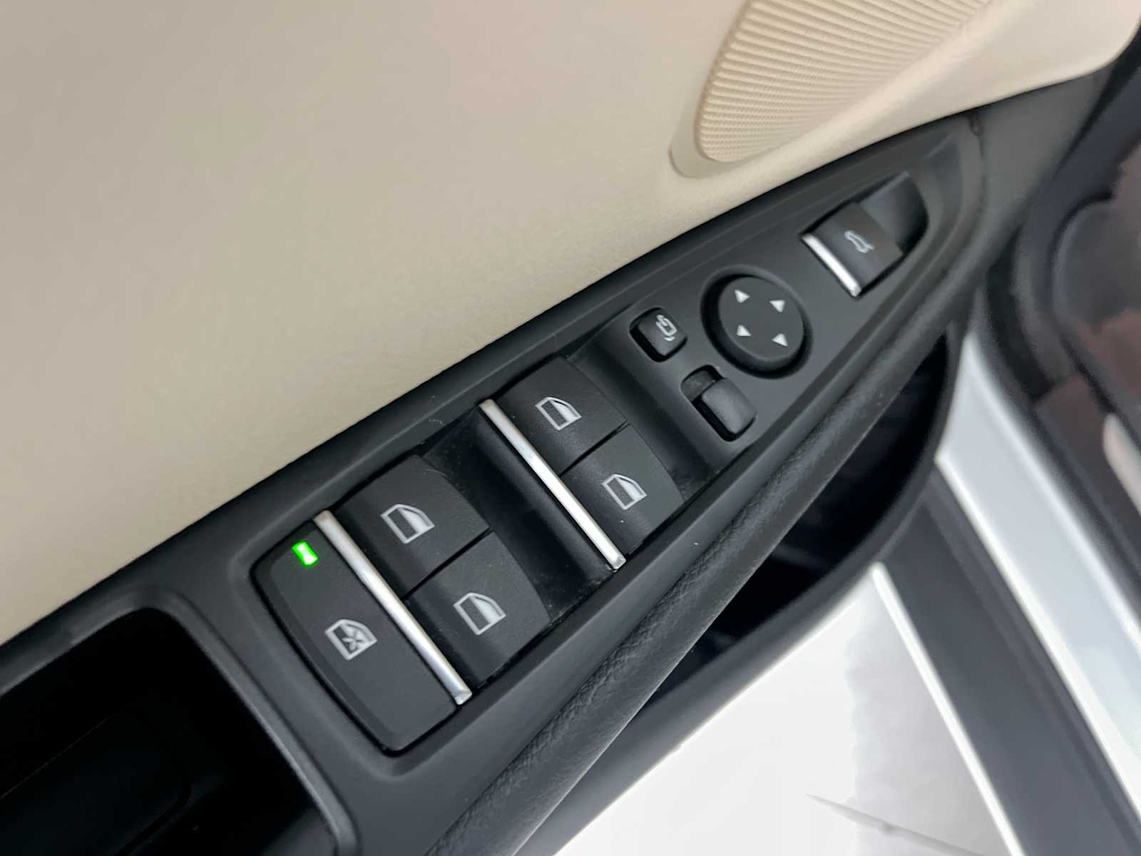 Thumbnail: 2017 BMW X5 - 21