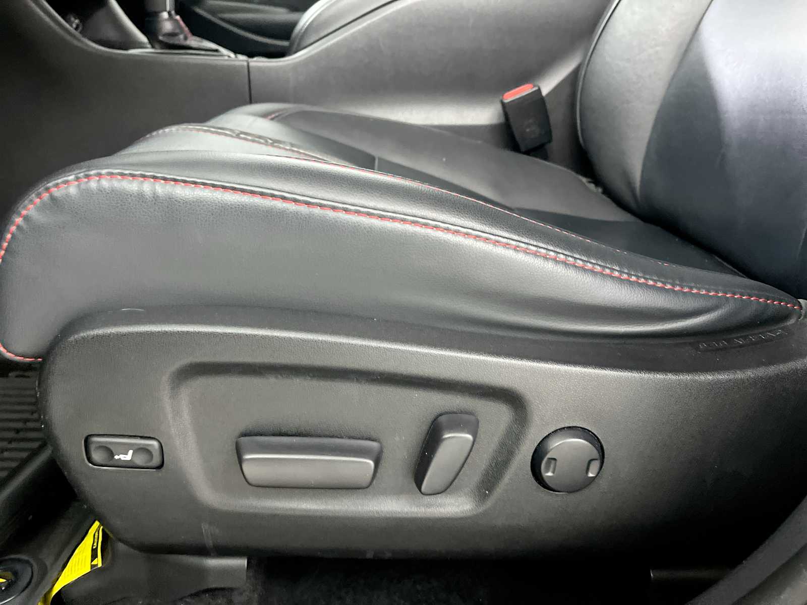 Thumbnail: 2019 Toyota Highlander - 14