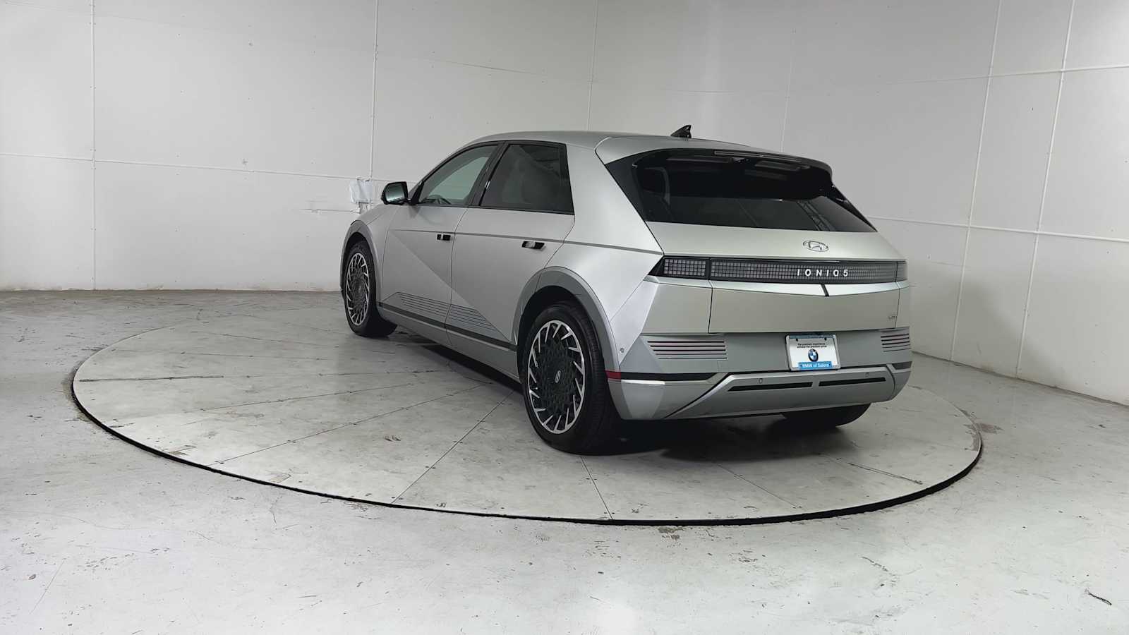2024 Hyundai Ioniq 5 Limited photo 2