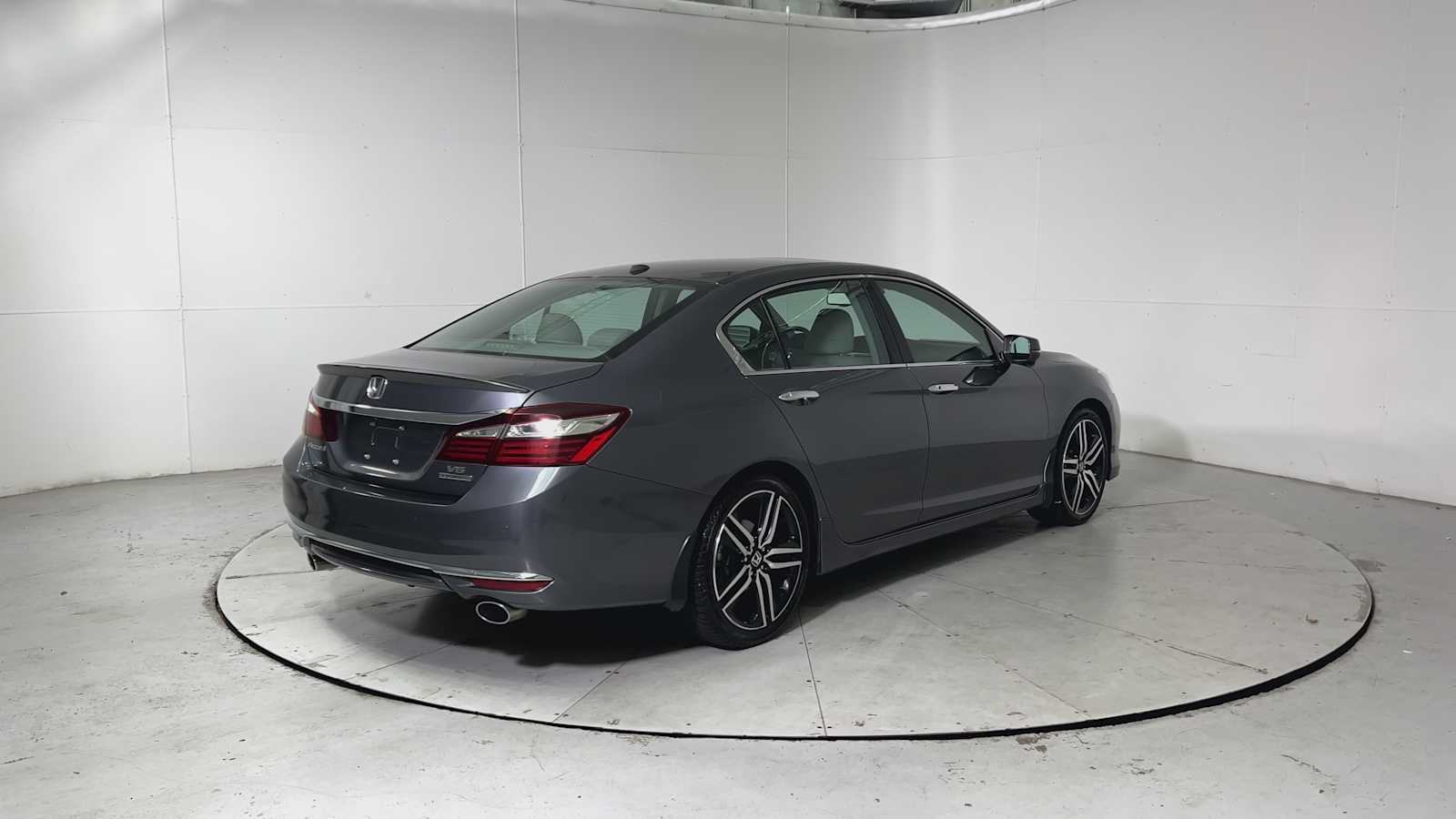 Thumbnail: 2016 Honda Accord - 2
