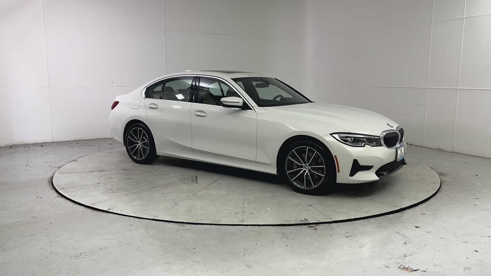 Thumbnail: 2019 BMW 3 Series - 8