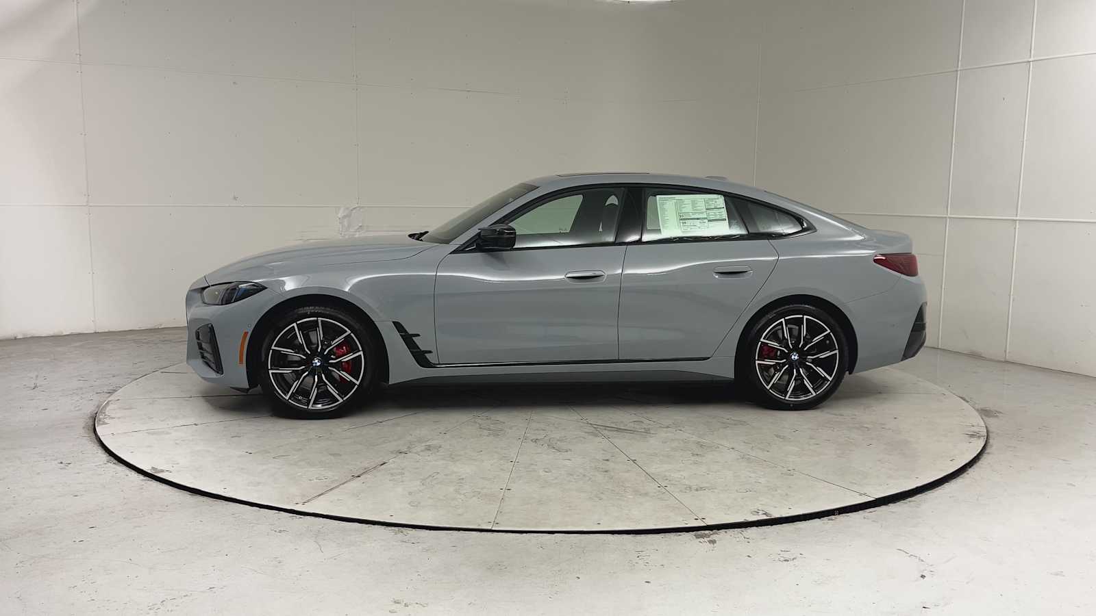 Thumbnail: 2026 BMW i4 - 5