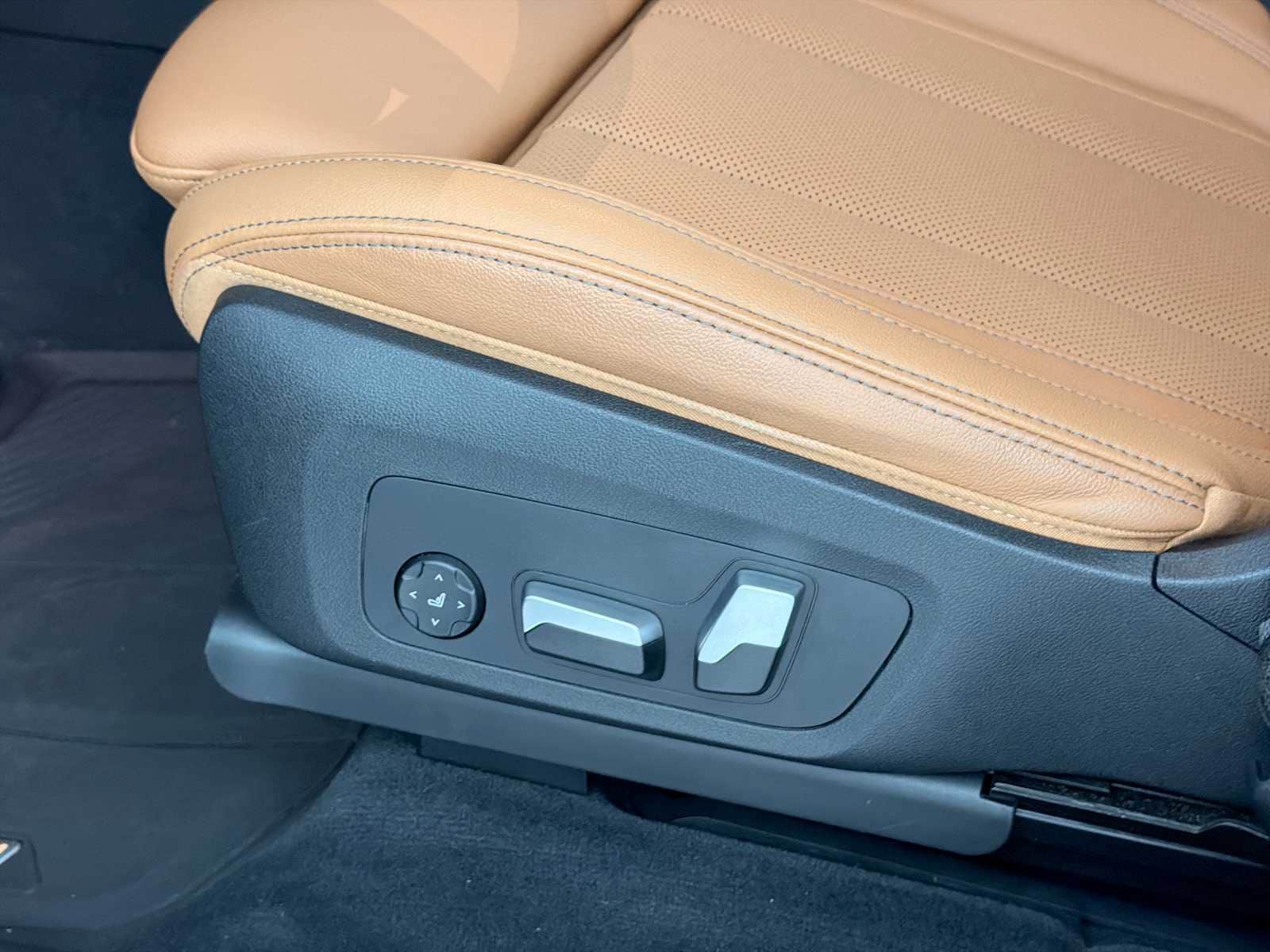 Thumbnail: 2023 BMW X3 - 14