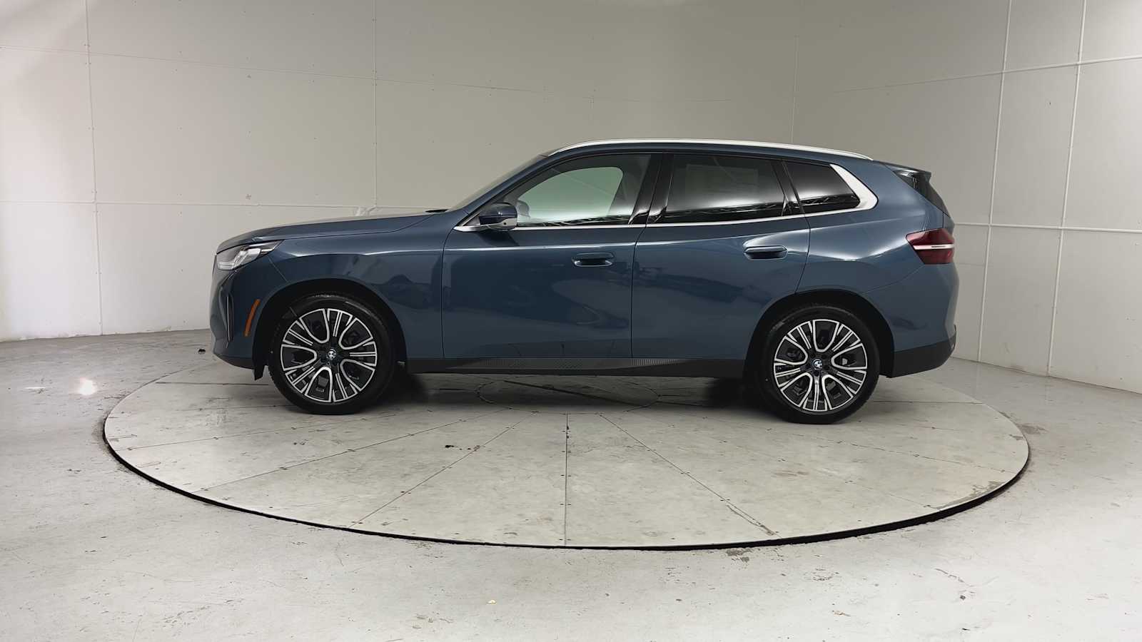 Thumbnail: 2026 BMW X3 - 4