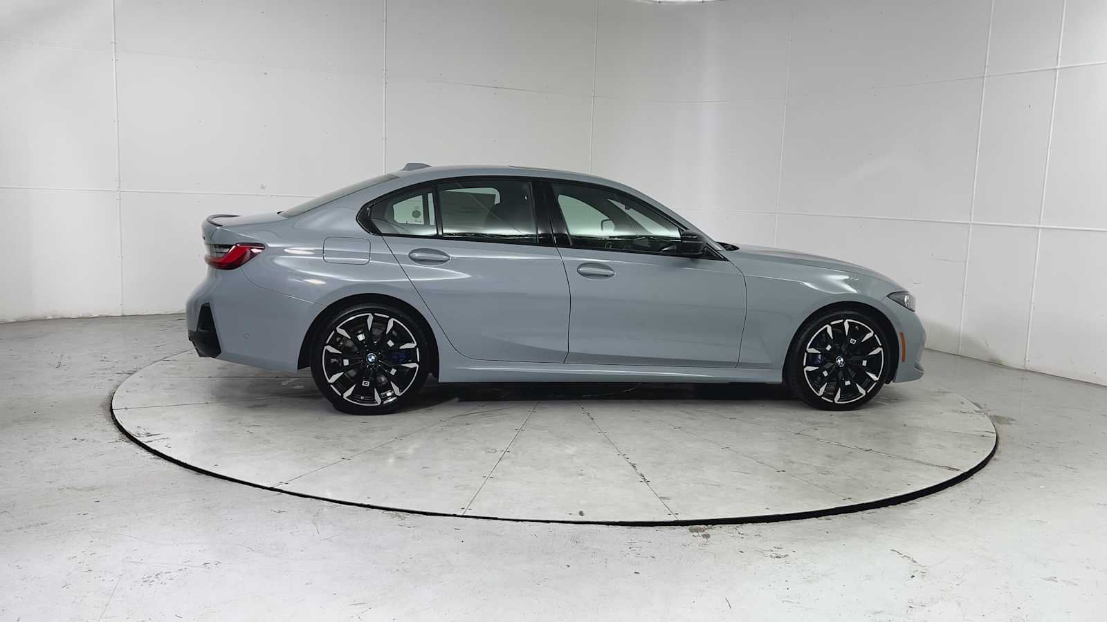 Thumbnail: 2026 BMW 3 Series - 9