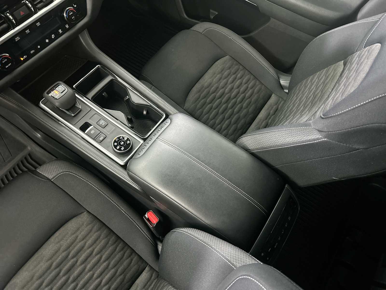 Thumbnail: 2022 Nissan Pathfinder - 21