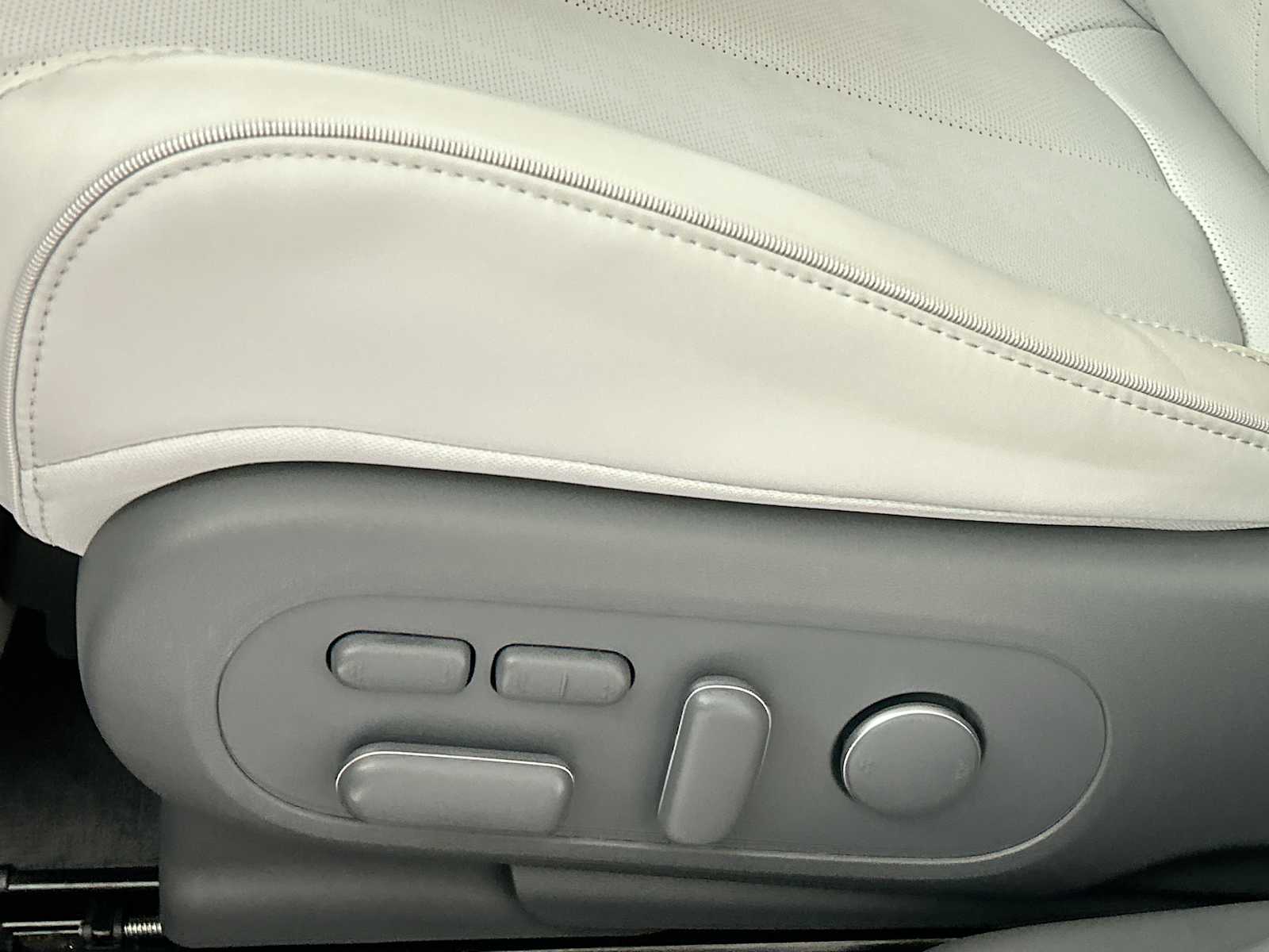 Thumbnail: 2024 Hyundai Ioniq 5 - 14