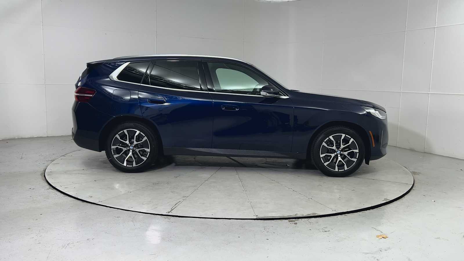 Thumbnail: 2026 BMW X3 - 9