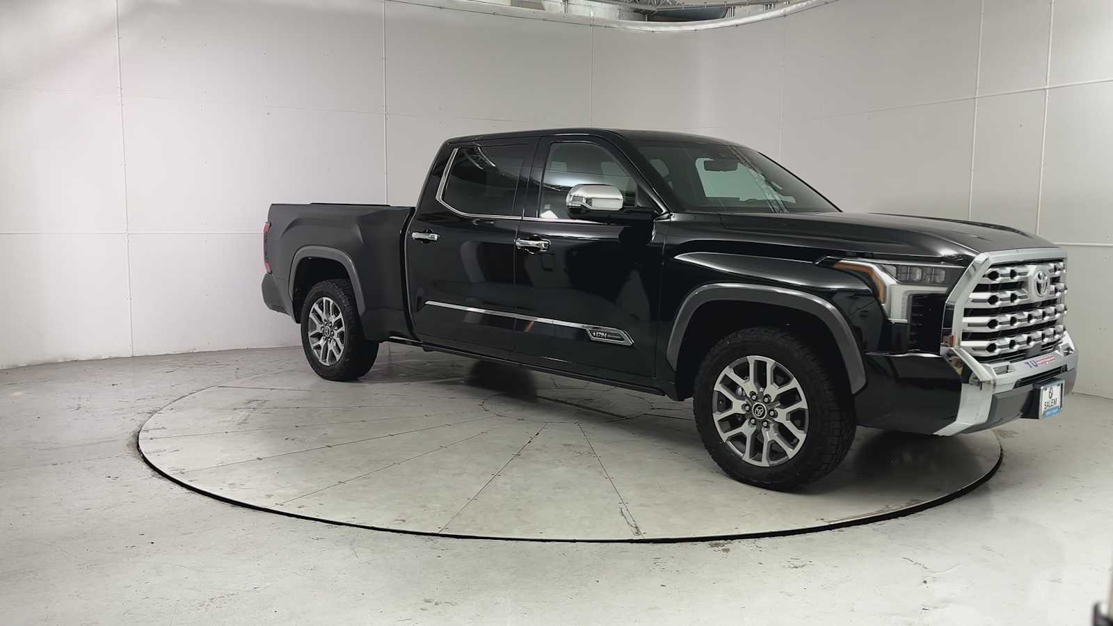 Thumbnail: 2023 Toyota Tundra - 7