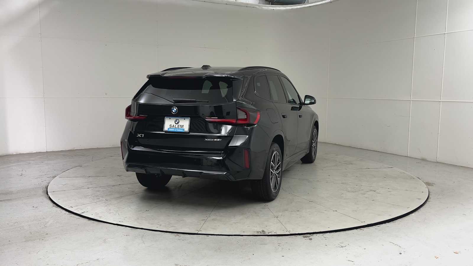 Thumbnail: 2026 BMW X1 - 2