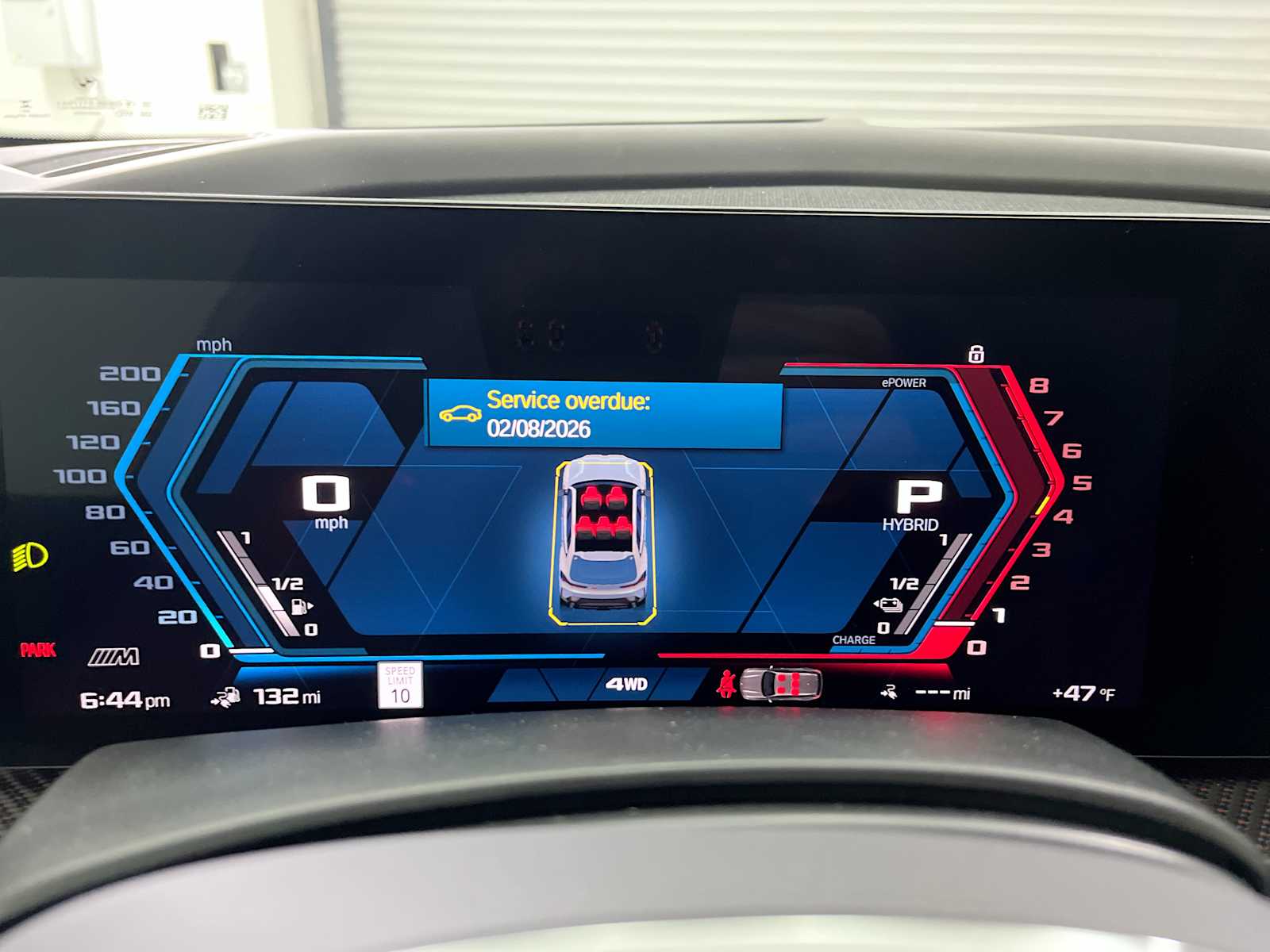 Thumbnail: 2026 BMW XM - 10