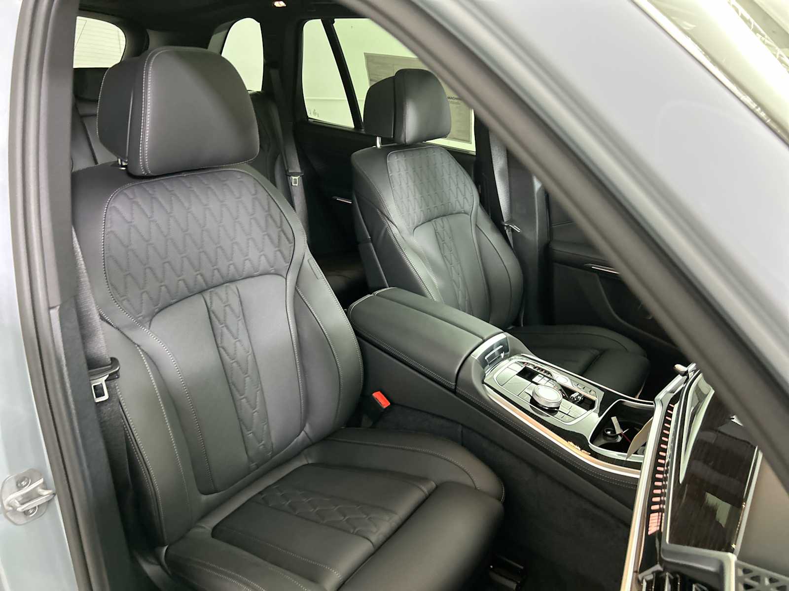 Thumbnail: 2026 BMW X5 - 26